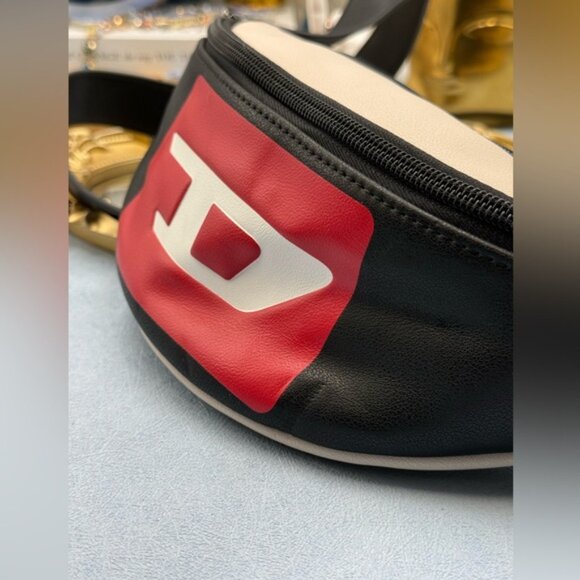 🆕 DIESEL 🧿 NWOT Faux Leather KOINBE Bum Bag with Contrasting Logo, Navy & Red - Picture 7 of 15
